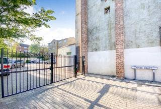  Immaculate 2 bed high spec flat in Islington! Main Photo