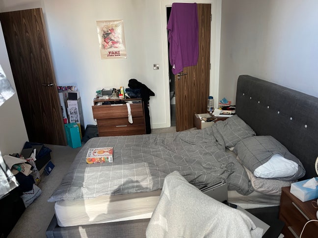 Master bed room in 2 bed flat, Castlefields Main Photo