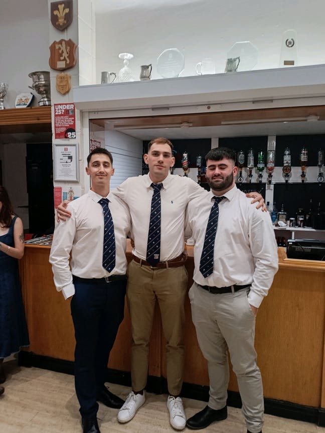 Mature student looking for a room or buddy-up Main Photo