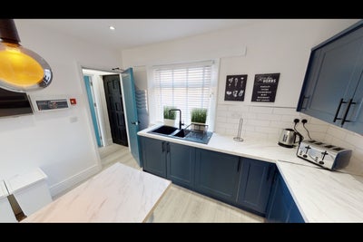 Modern En-Suite Room – Bingham Street Main Photo