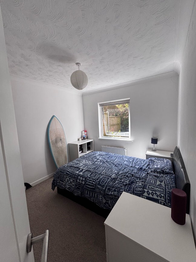 Spare Room in Falmouth Main Photo