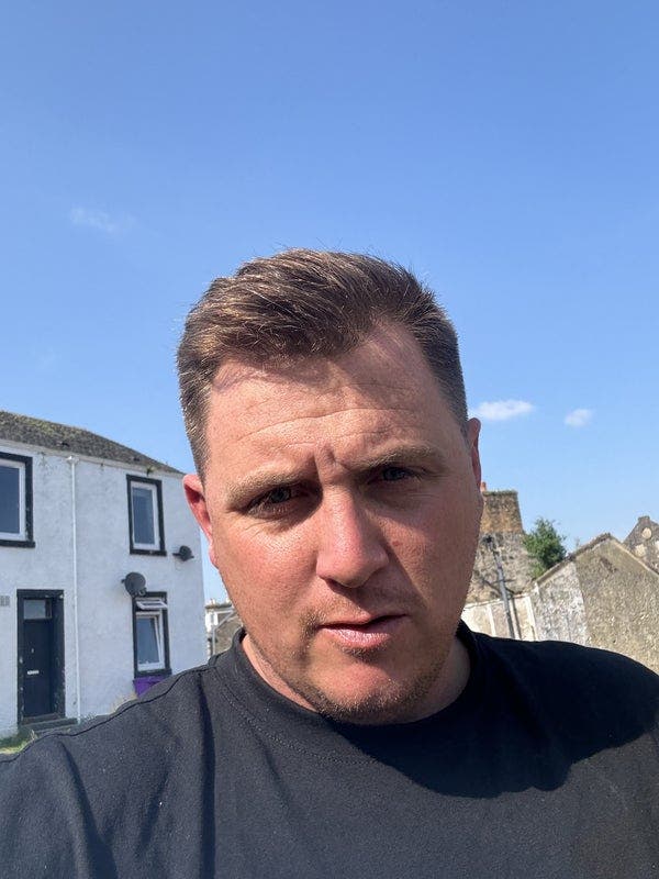 Professional Male seeks a double room Main Photo