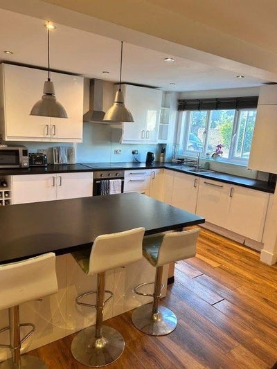 Singles and Couples Welcome!  Main Photo