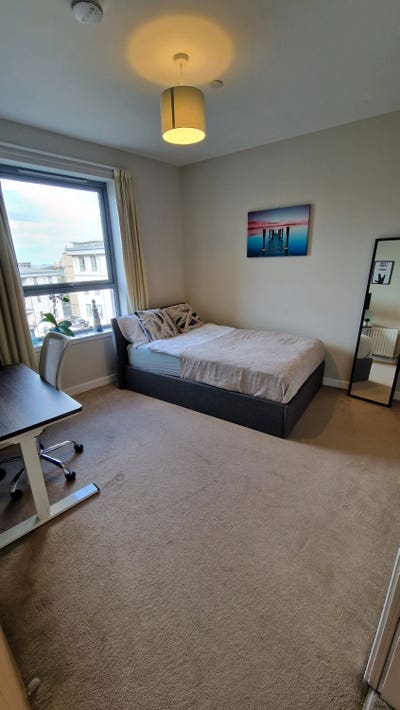 Bright double room with a private bathroom Main Photo