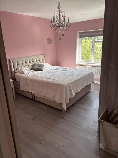 Rooms to rent in house Main Photo