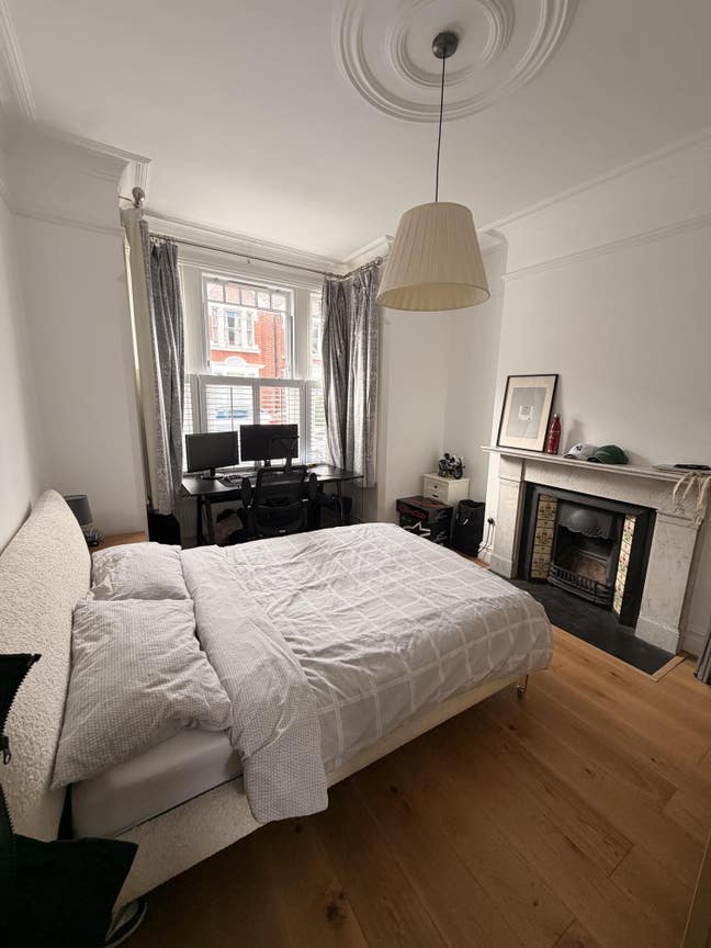 Room Available in Tooting Bec Main Photo