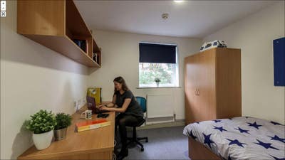 Flat in Rosser G  Main Photo