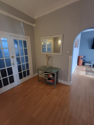 Room for let in wishaw Main Photo