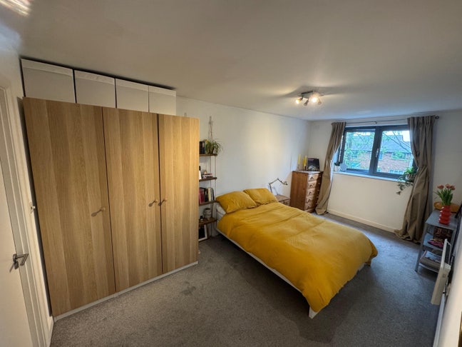 Double room in Colliers wood  Main Photo