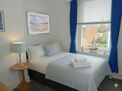 ✨ Modern Guest House Rooms | Flexible Stays Main Photo