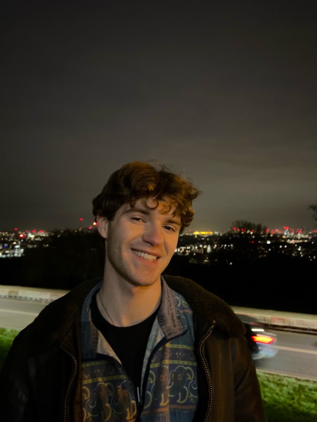 Looking for 1-2 people to find a cute place! Main Photo