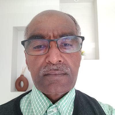 Looking for room, male 62 Main Photo