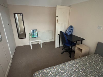 Room to Rent Main Photo