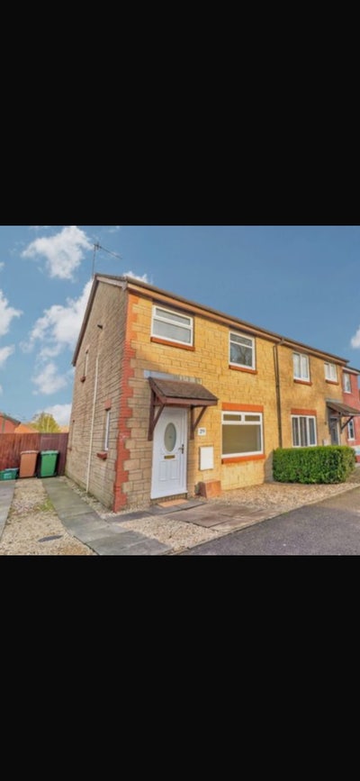 Fantastic Modern house looking for sensible tenant Main Photo