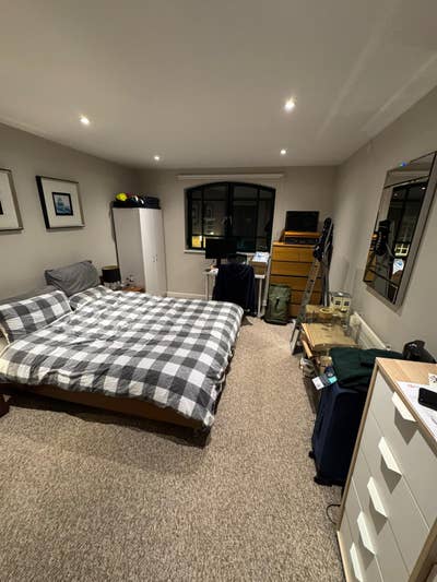 En-Suite room next to Tower Bridge Main Photo