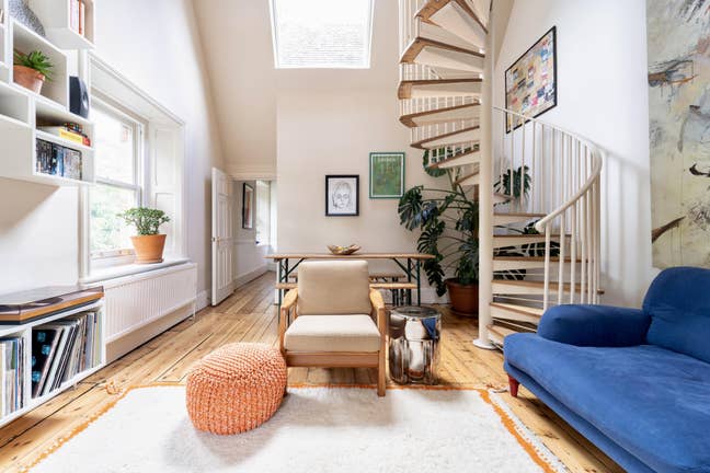 Stunning Grade II Beach Flat inc Dbl Rm/Bills/Park Main Photo