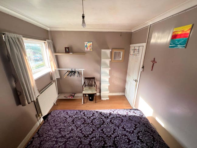 Budget-Friendly Double Room – Prime SA1 Location  Main Photo