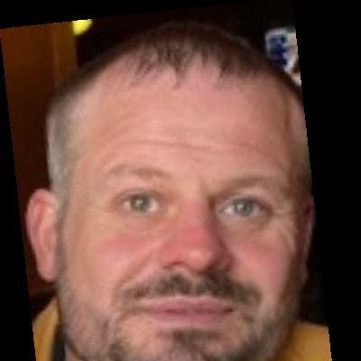 Professional Male seeks a single or double room Main Photo