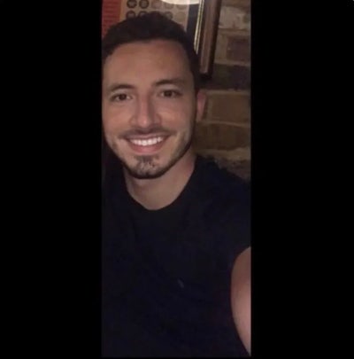 I am a professional male aged 31 working in c... Main Photo