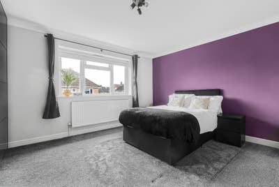 Large Double Bedroom Private Toilet All Bills Incl Main Photo