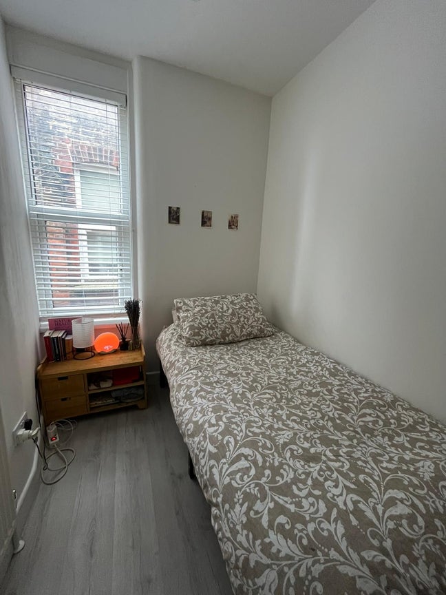 Cute Room in Muswell Hill  Main Photo