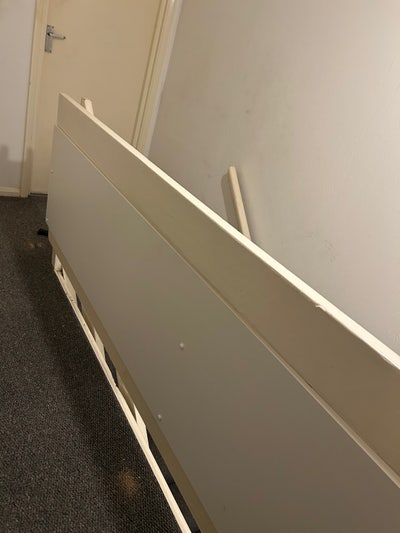 Double room in Harlow  Main Photo