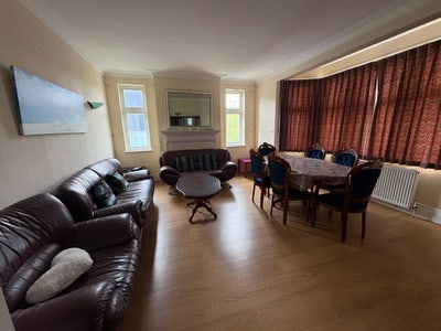 Double Room Available Hendon Central Main Photo