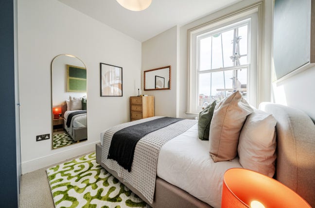 Amazing Newly Furbished Rooms in Battersea  Main Photo
