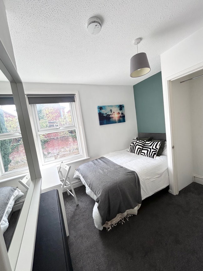 Double Room - Polygon SO15- (13BR5) Main Photo