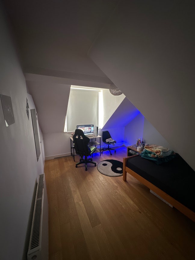 Spacious Room Available (Short-Term – 3 Months) 🏡 Main Photo