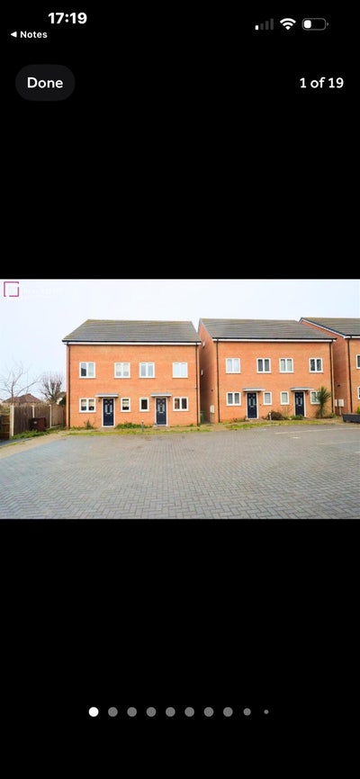 Large King size en suite room, home, parking  Main Photo