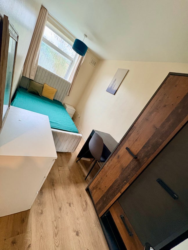 Lovely Rooms in Friendly Flat Main Photo