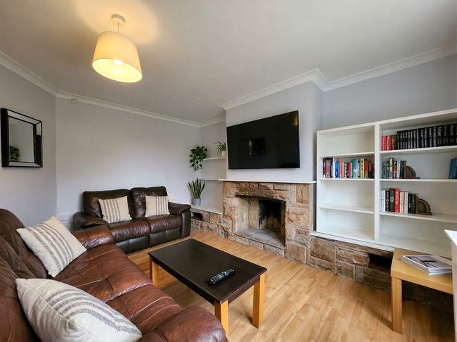All Bills Included! Great Communal Space! Main Photo