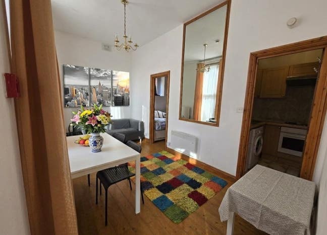 Beautiful and spacious 1 Bed Flat, Hanger Lane, W5 Main Photo