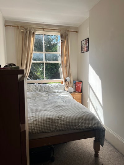 Highbury Sublet may - July  Main Photo