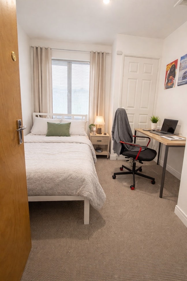 &pound;595 Double Bedroom next to UWE Main Photo