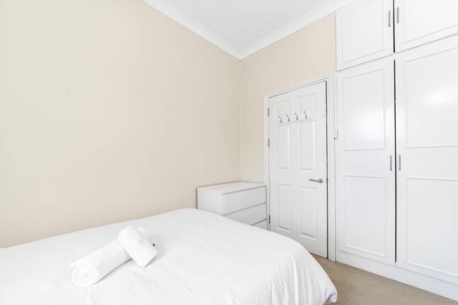 Lovely Room Only 2Mins Walk from Wimbledon St Main Photo
