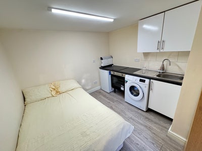 Modern furnished Studio Golders Green/Brent Cross Main Photo