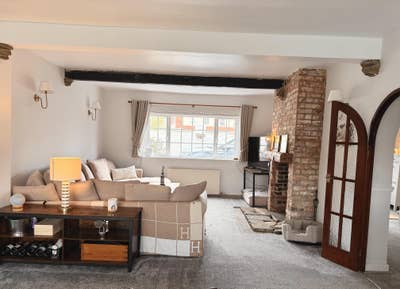 Cosy double room in spacious character property Main Photo