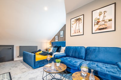 Couple's Welcome Ensuite Self Contained Studio Main Photo