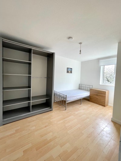 Thetford Rooms Available | Starlink Fast Internet  Main Photo