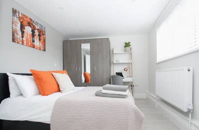 Modern Ensuite | High-Standard House | White City  Main Photo
