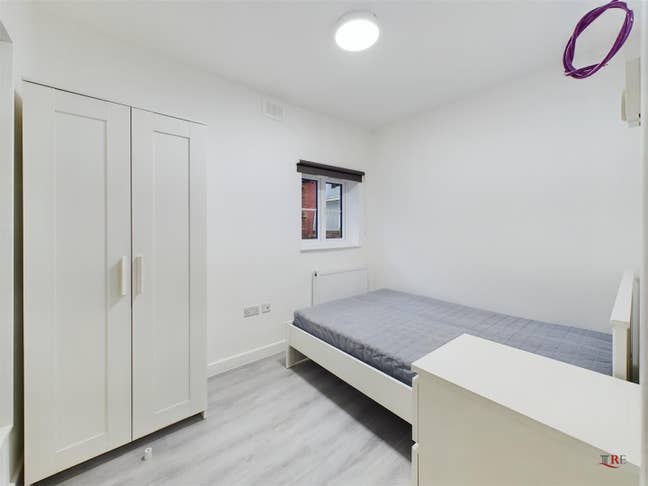 Double Ensuite Room to Rent in Willesden Main Photo