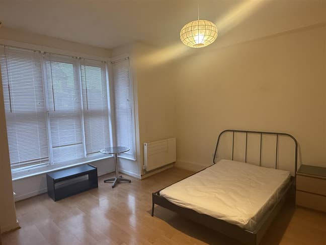 Shared House - Furnished En-Suite - City Center Main Photo