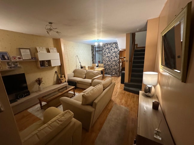 Single room (furnished) Main Photo