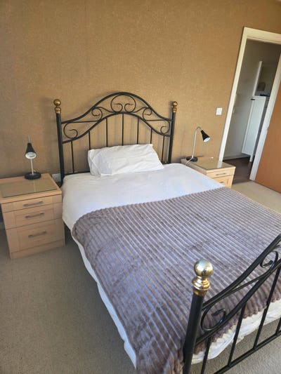 Premium 2 Bed Apt 1.1m from City Centre Main Photo