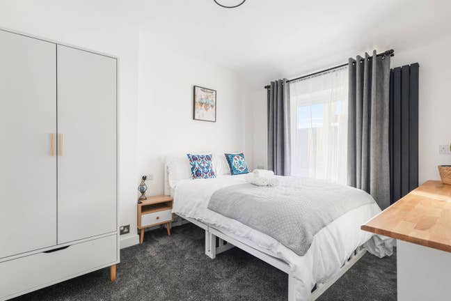 1 Double & 1 Single Room in Dagenham RM10 Main Photo