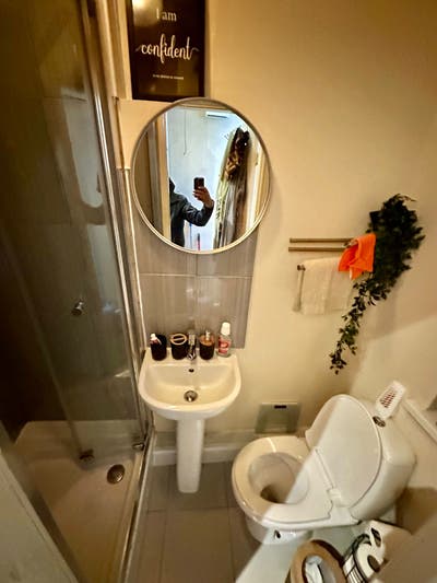 1 Ensuite Bedroom Available in Shaftmore Lane B28 Main Photo