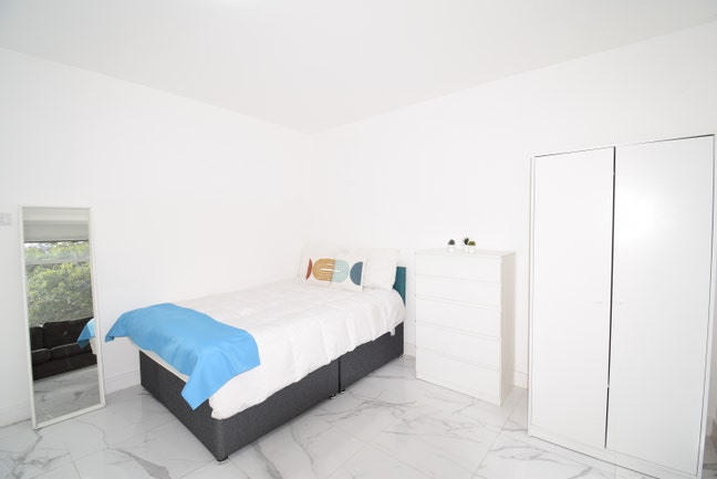 Huge Double Room in Wembley | &pound;888 All Bills Inc. Main Photo