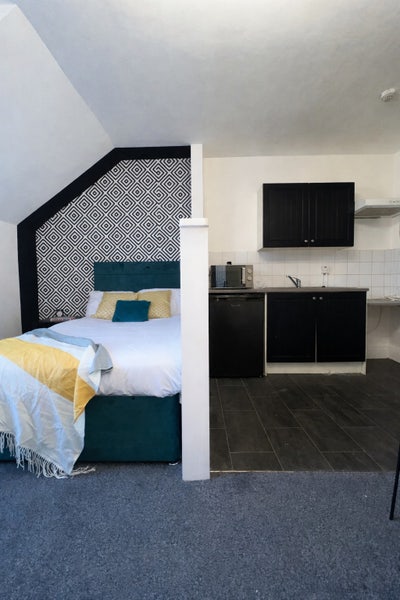 🚿 En-Suite Rooms - Ideal Location 📚 📍  Main Photo